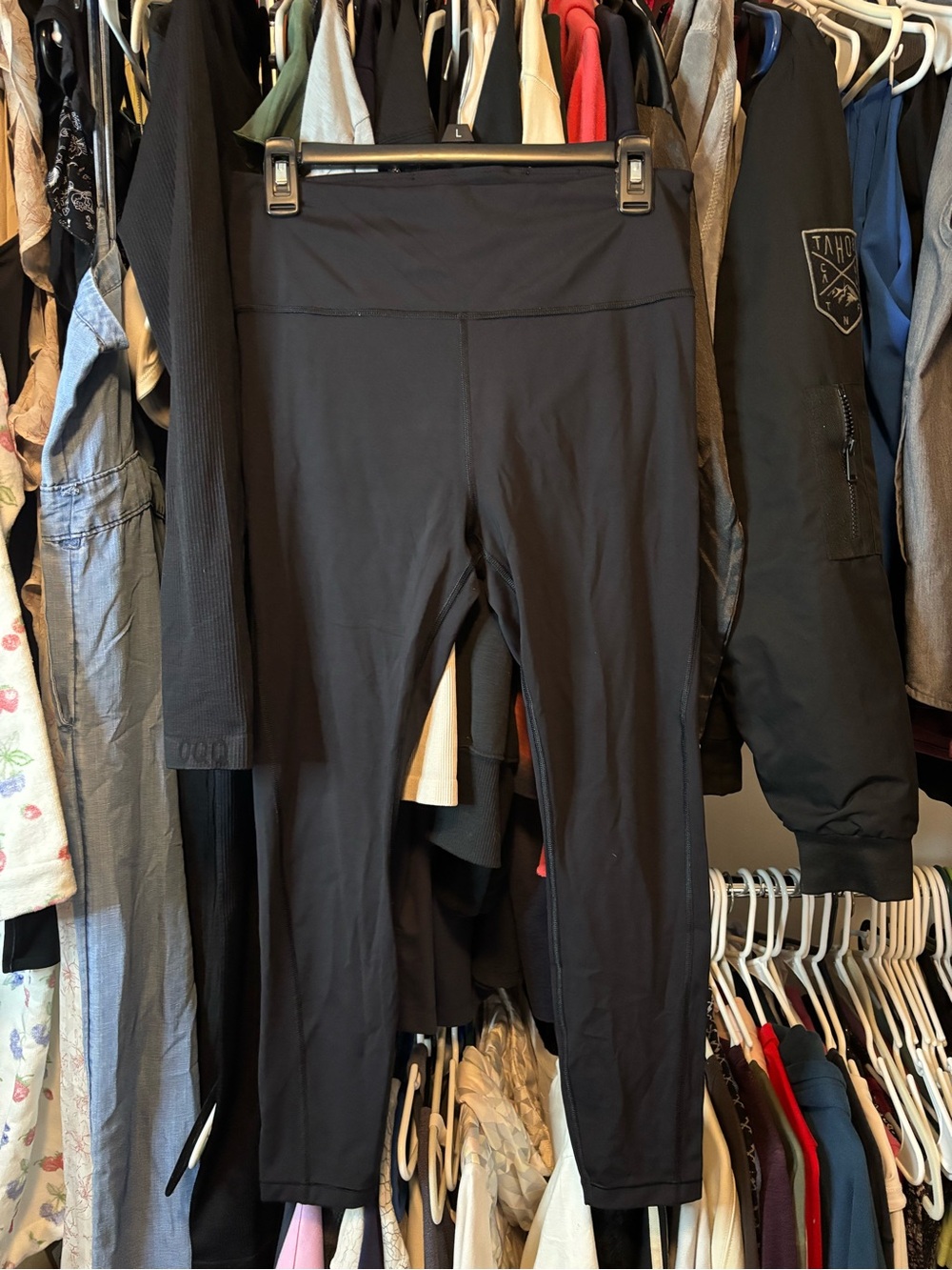 Athleta Ultimate Stash Pocket 7/8 tight size M - Picture 2 of 4